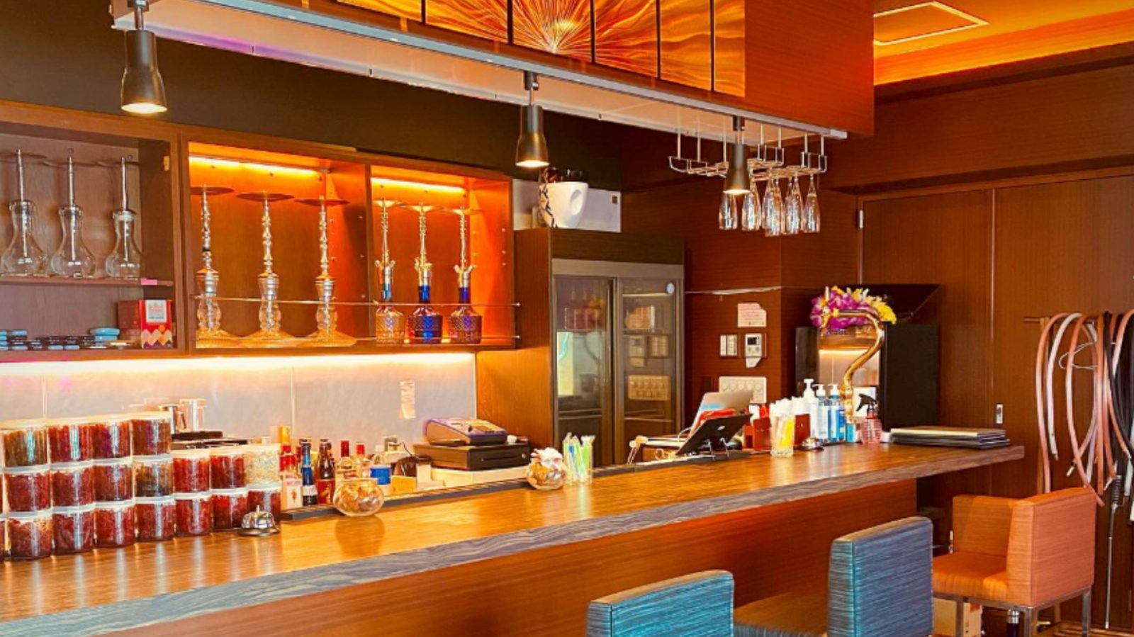 CHILL煙GEL 秋葉原 shisha cafe&bar 店内写真